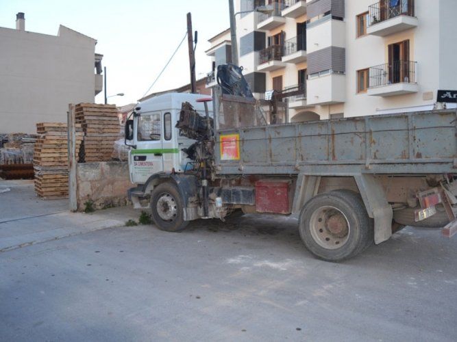 SA CIMENTERA camión con material